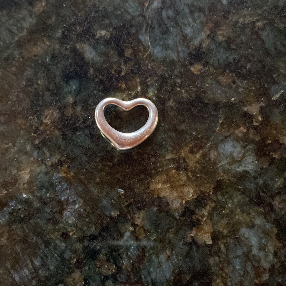 Tiffany & CO Elsa Peretti  open heart pendant - Picture 3 of 5